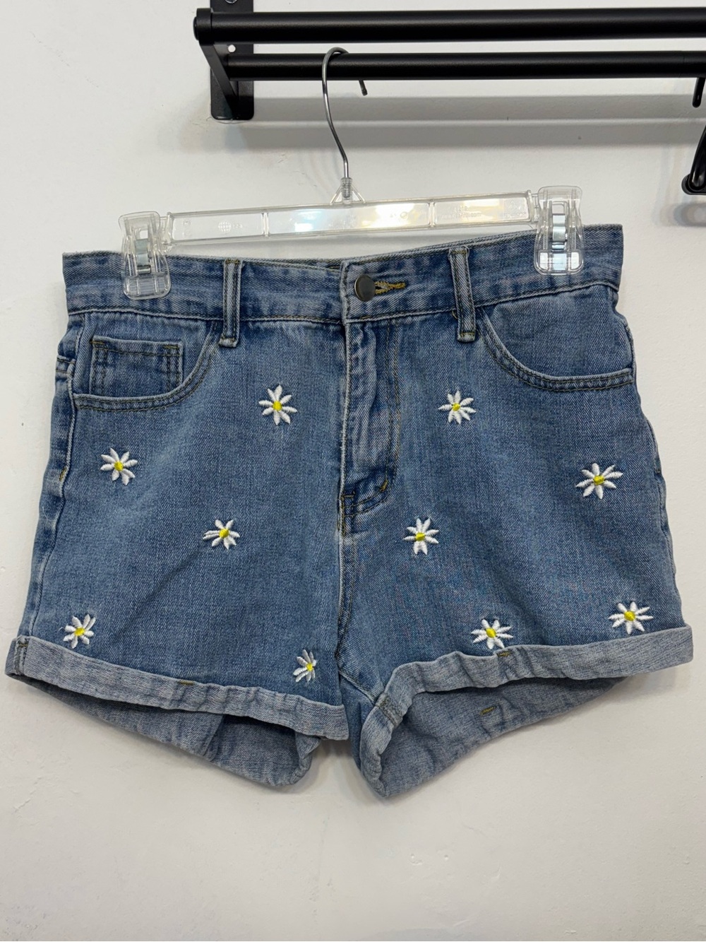 SHEIN Blue Denim With Daisy Embroidery Jean Shorts Womens Size Small